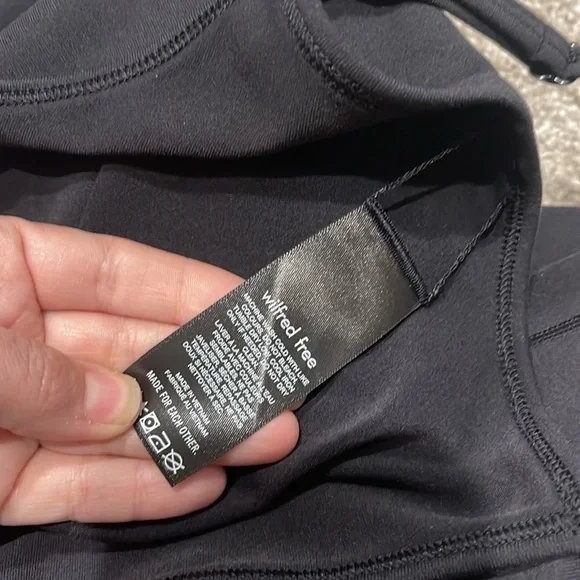 NWT Aritzia Wilfred Free Divinity kick Flare 1 pc Jumpsuit Black Sz L - Picture 6 of 8